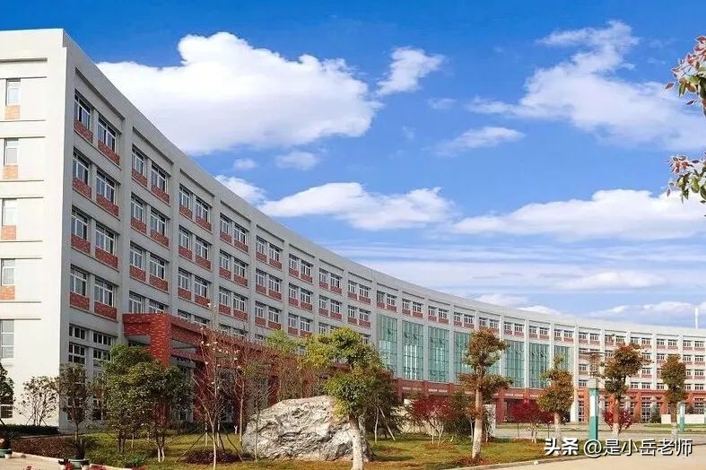 武汉商学院本科助学班是什么学历,武汉商学院全日制助学班能读吗