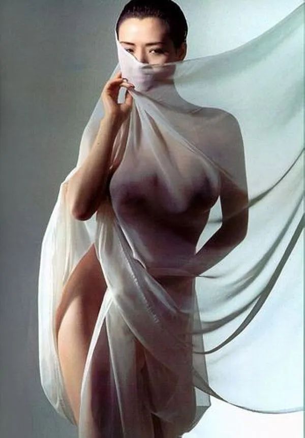 演员*子楣叶**的电影看过不少，歌手*子楣叶**的音乐专辑，你听过吗？