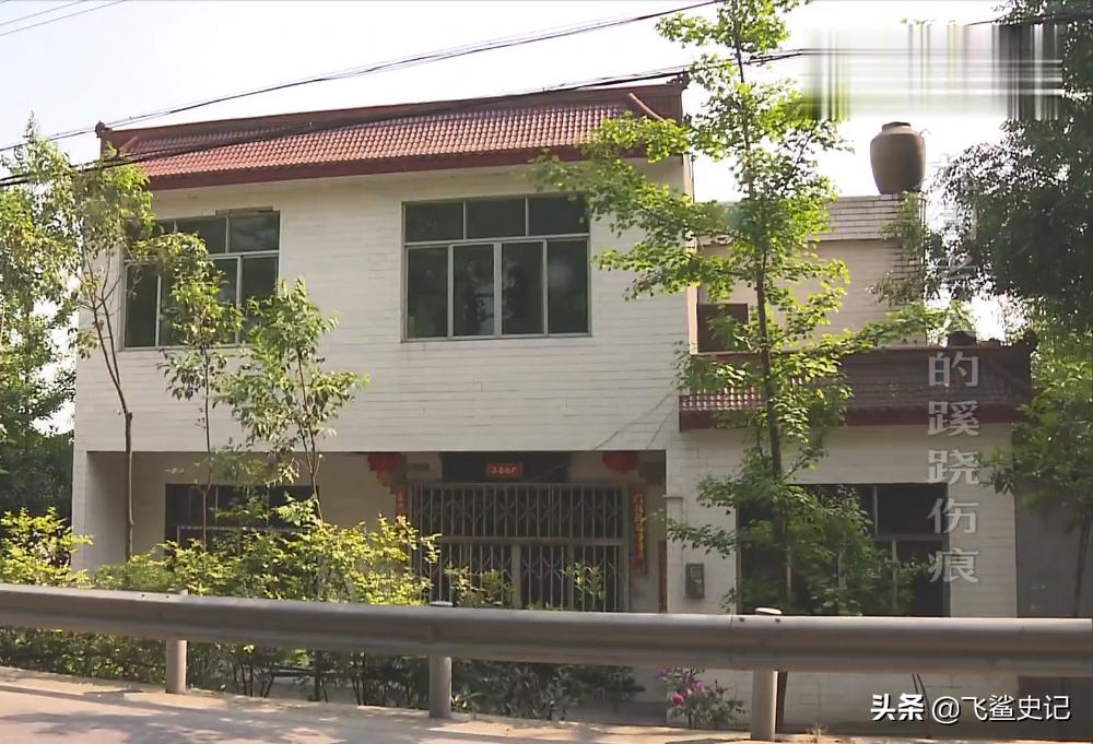 母亲被火灾烧伤,母亲被火烧死后续