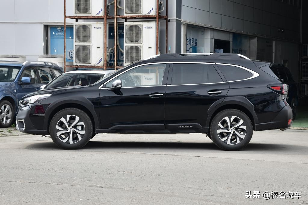 斯巴鲁傲虎国内引进2.4t试驾,斯巴鲁傲虎3.6水平对置6缸