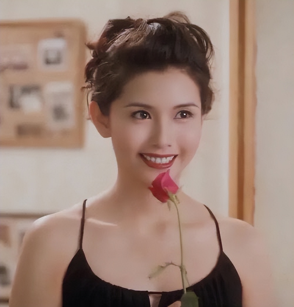 从“最惨*星艳**”到“上岸者”：曾经的香港绝色，如今怎样了？