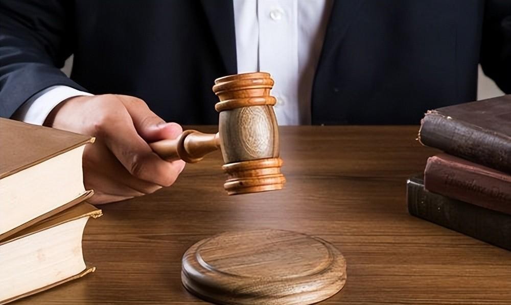 女儿被诬陷父亲霸气复仇,女儿被诬陷真相结局