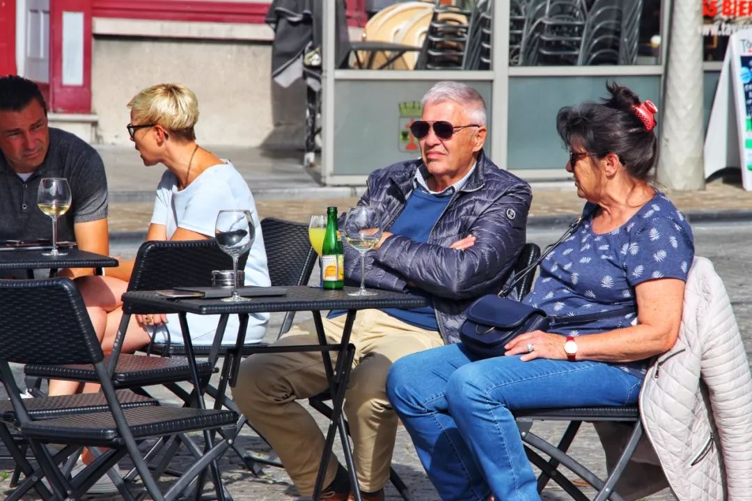 开车去欧洲第25集：同性婚姻、安乐死合法的西欧小国，了解一下？