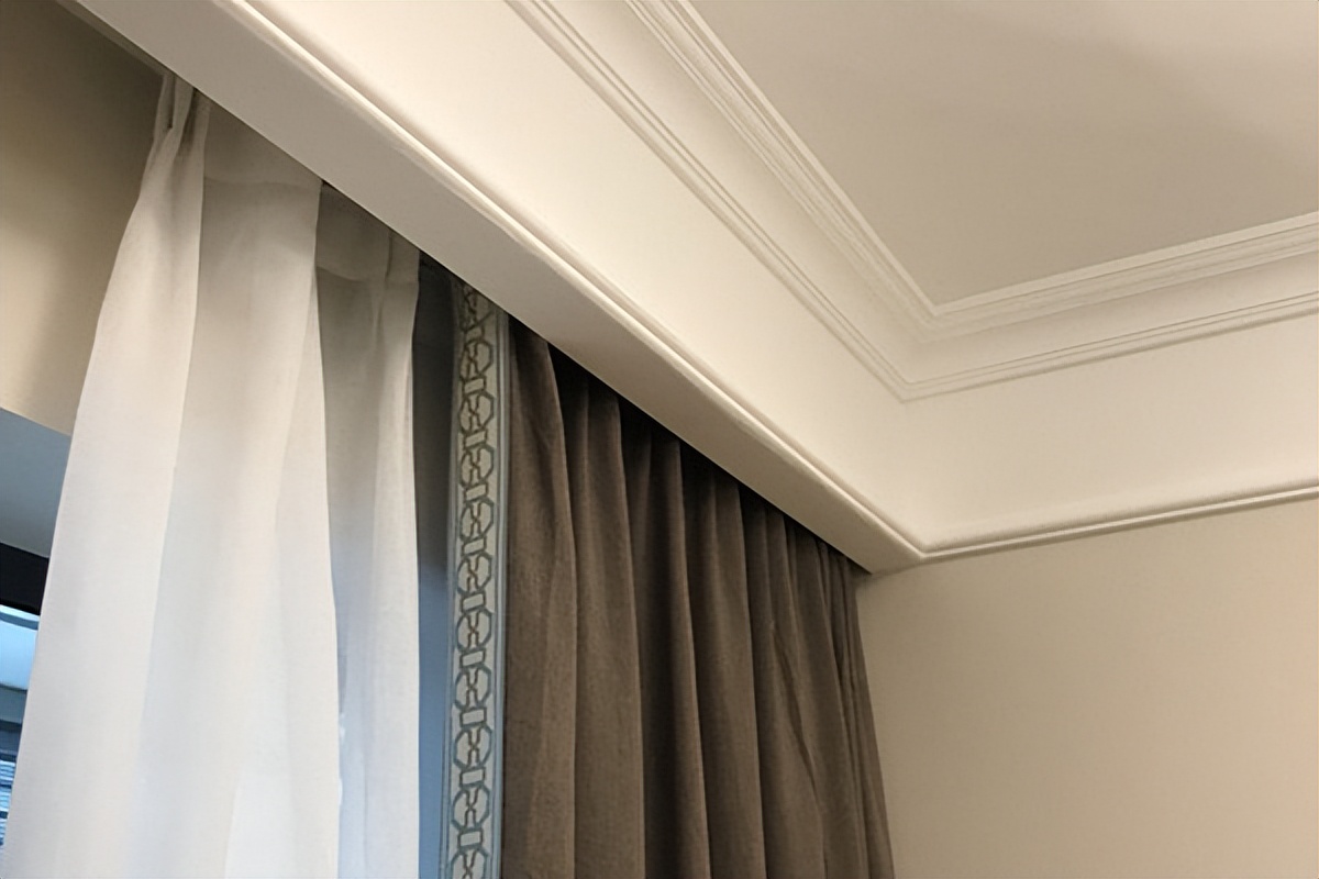 明窗帘盒和暗窗帘盒的区别,装窗帘盒和不装窗帘盒哪个好