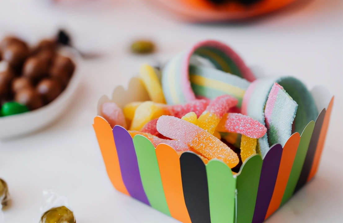 补一颗龋齿要多少钱,长蛀牙补贵吗