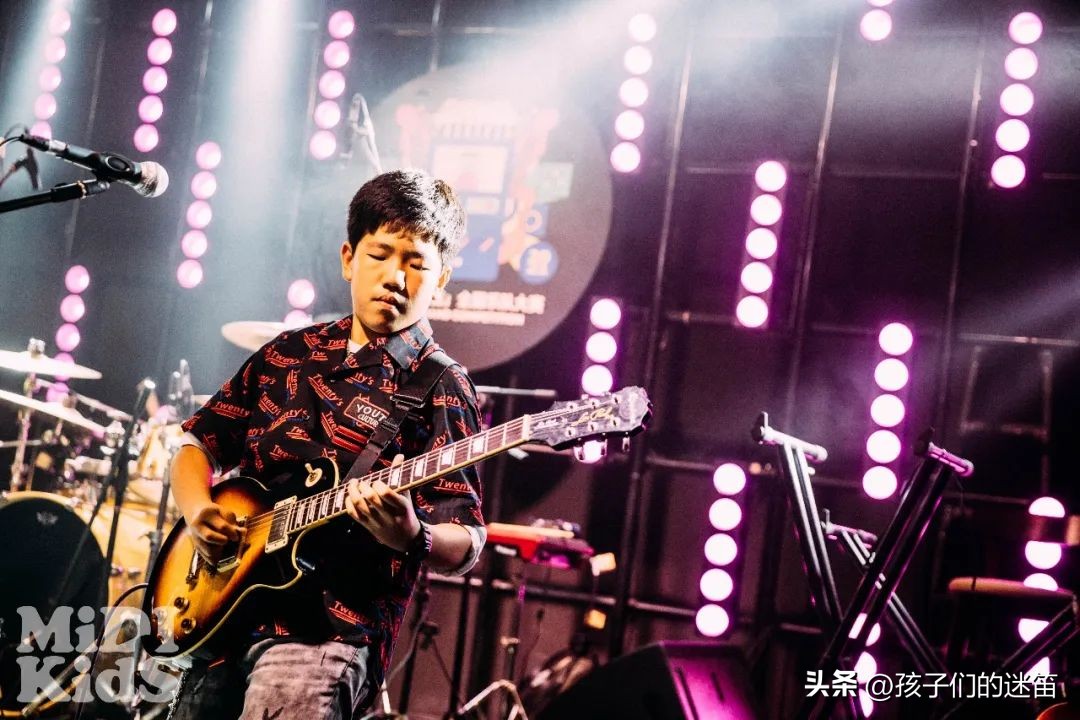 “嗨，我们是14G，来自西安的小伙计”