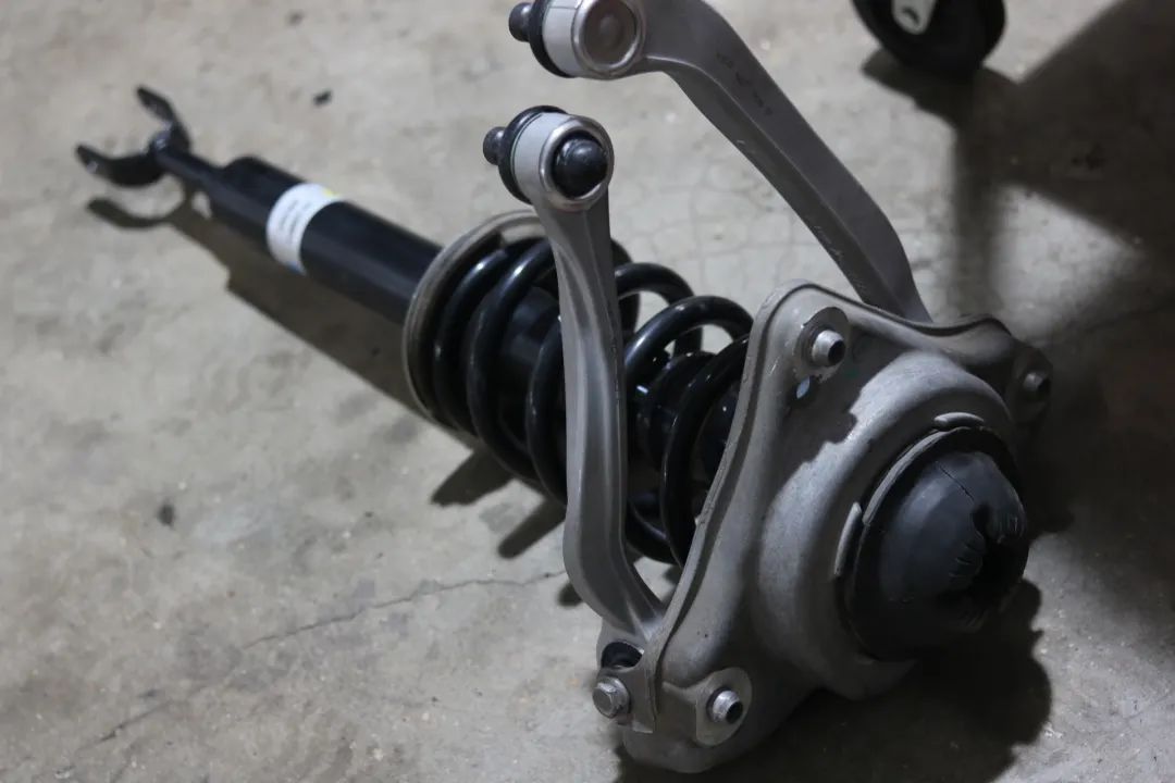 大哥买奥迪a6,奥迪a6c5老车翻新满血复活