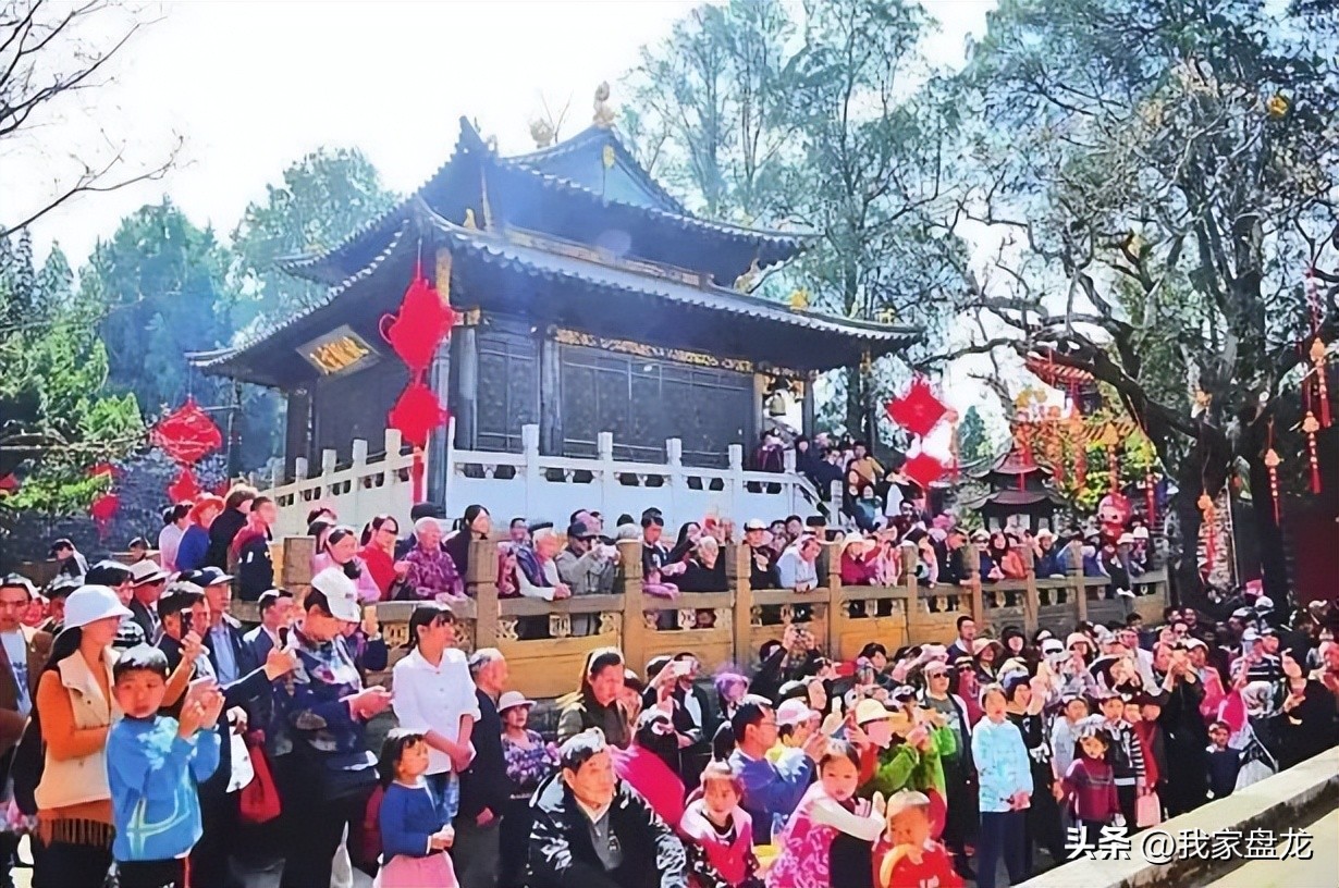 中国现存最大的铜铸金殿,中国四大铜殿之昆仑金殿