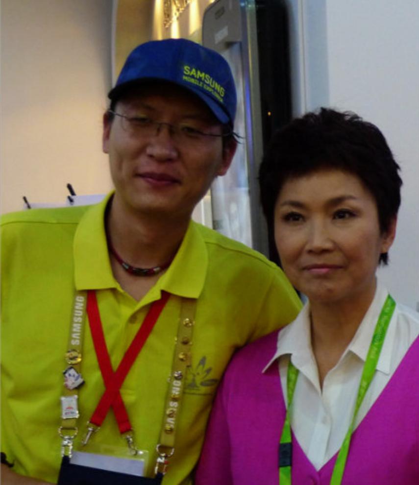 央视女主持人宁辛,主持人宁辛及丈夫近况