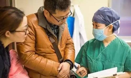 正经提醒：进行这5项手术时，或需要“全裸出镜”，不要太害羞