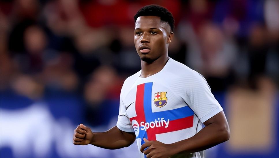 法蒂巴萨10号,巴萨青训出品17岁小将法蒂首开记