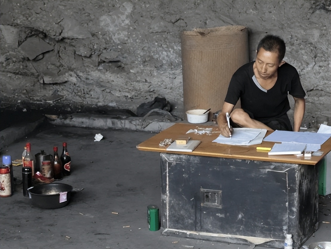 做梦中彩票了梦境很真实,男子梦到中彩票结果中1000万