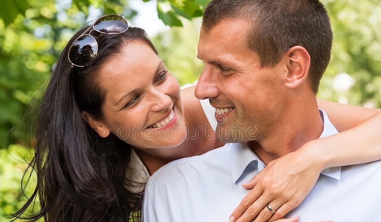 精神科医生和心理咨询师,如果你有问题去找心理医生