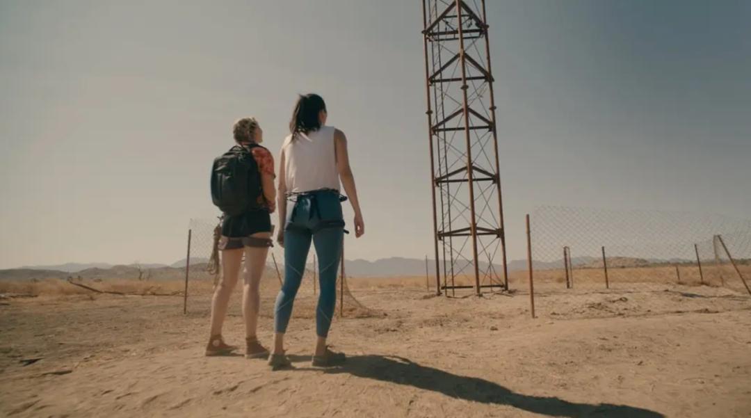 电影坠落里面的bug,电影坠落里面让人细思极恐的问题