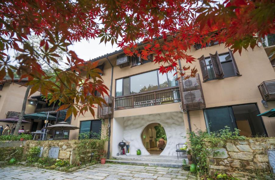 住宿是选择酒店还是民宿,民宿酒店和民宿旅店有什么区别