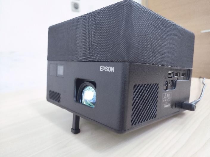 爱普生ef-12投影测评,爱普生投影机ef12深度评测