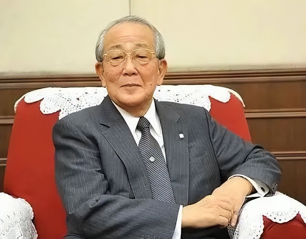 稻盛和夫说抱怨工作不如热爱工作,稻盛和夫工作心态正能量句子