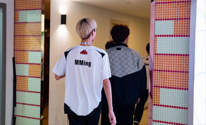 鼠标宏不被举报会不会封号,职业选手说鼠标宏不算挂