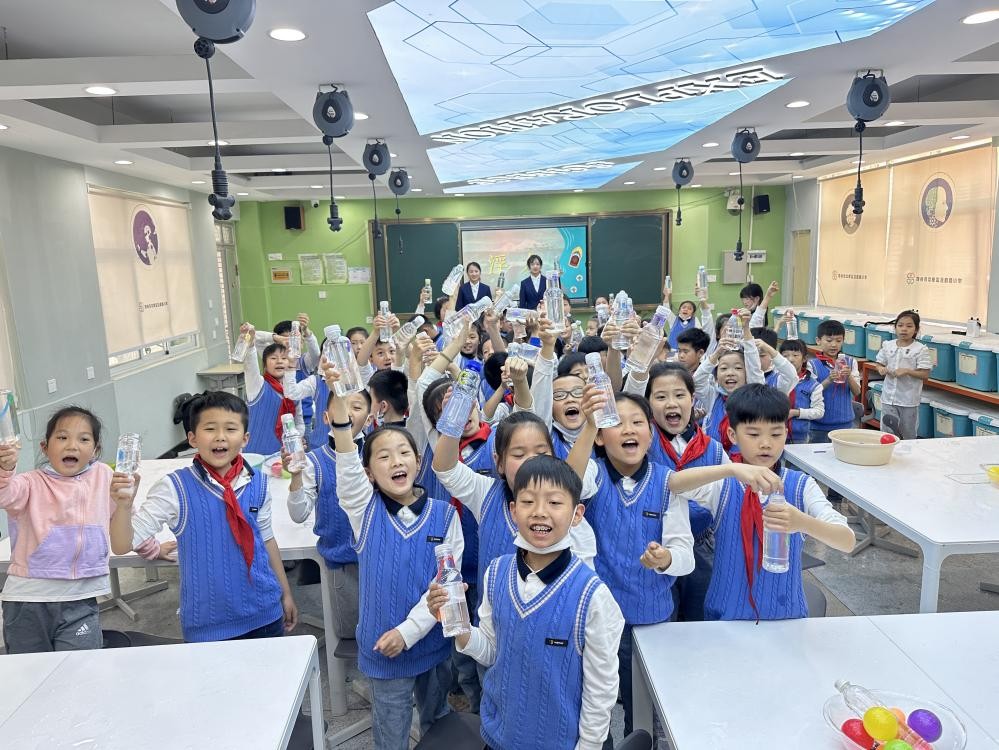 “玩转科学，激发好奇心”——郑州科技馆“双减”课程走进互助路小学