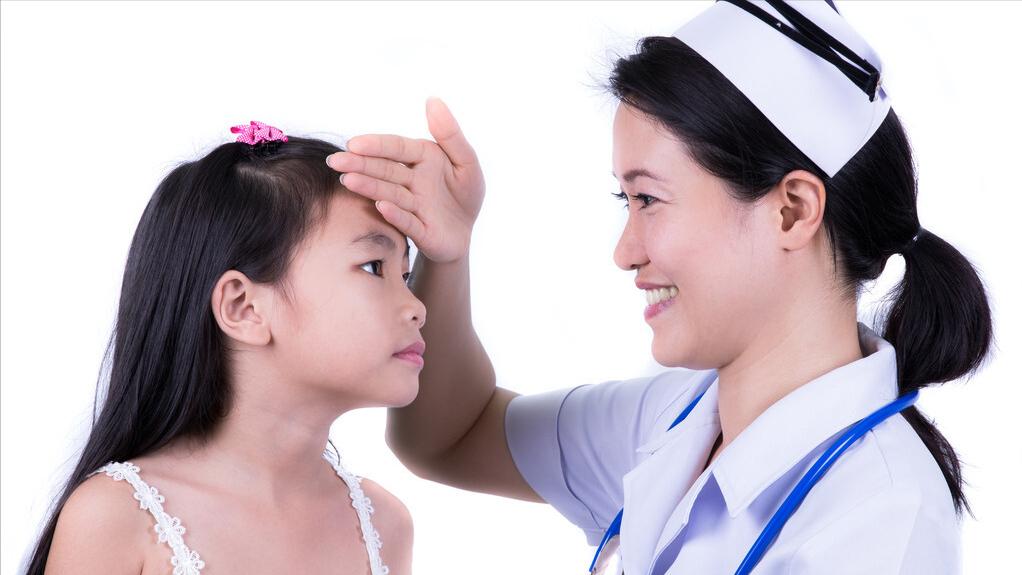 八岁女孩儿被附身,八岁小女孩鬼魂附体的秘密