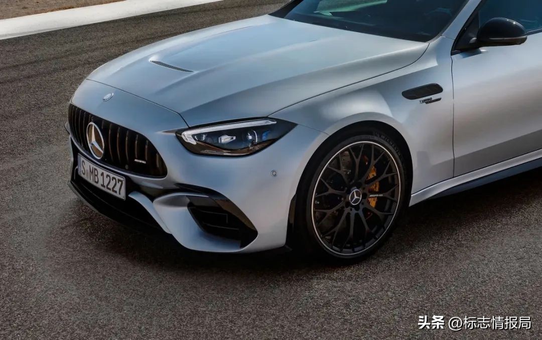 奔驰amg特殊标志,奔驰amg的徽章有哪些车型才有