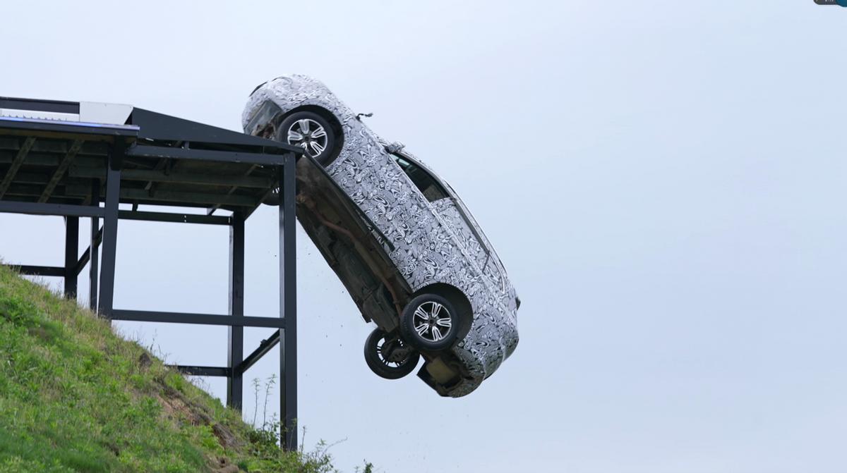 跑步机爬坡600卡实际消耗多少,180斤跑步机2公里爬坡消耗多少卡