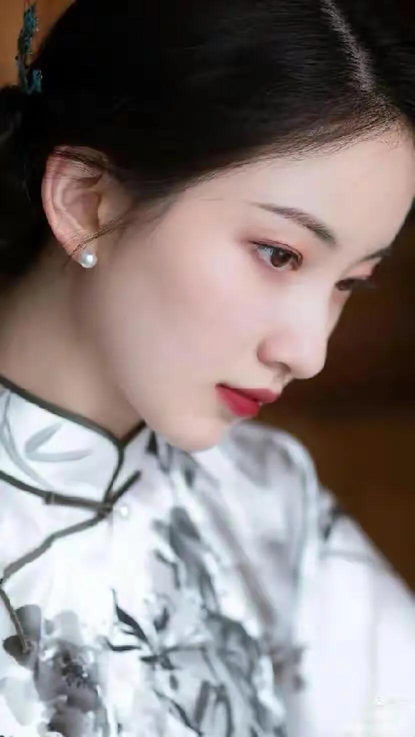 一步之遥钢琴曲,一步之遥朗读