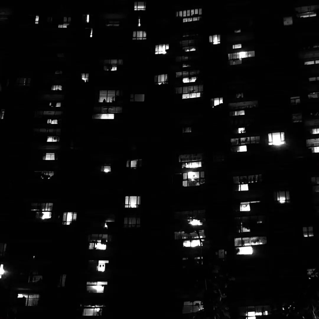 疫情下艰难生活的打工者,疫情下艰难生存的90后创业者