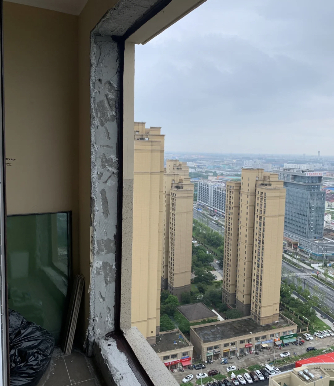 两层楼有必要装断桥铝窗吗,选择做什么样的断桥窗才更通风