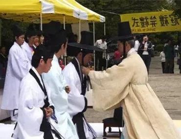 再说中华精粹：“成人礼”