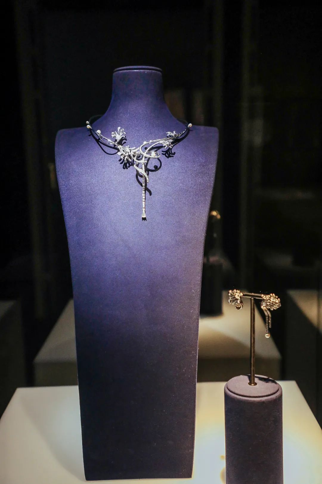 买珠宝推荐什么品牌好点,买珠宝哪个牌子最好最纯最真