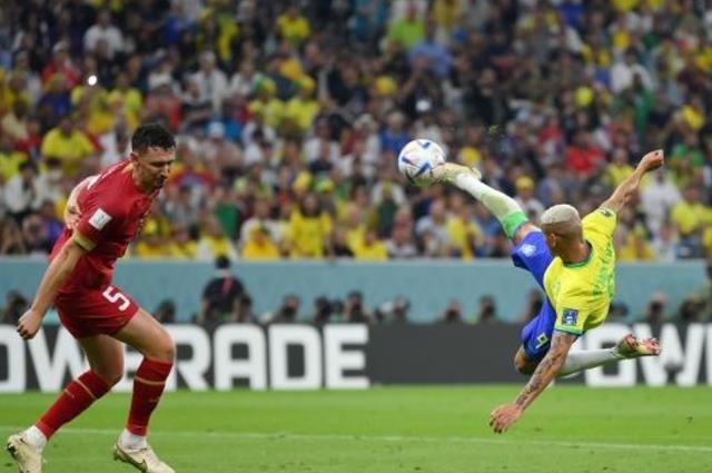 先热身再上班，巴西全程施压塞尔维亚，内马尔恐复制8年前灾难