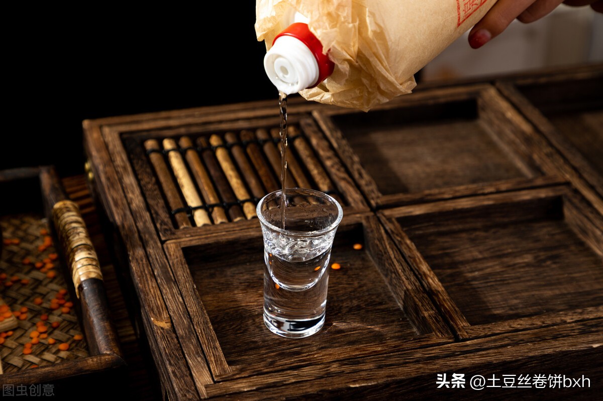 中国三款倒霉酒曾被万人追捧,贵州4款失败酒