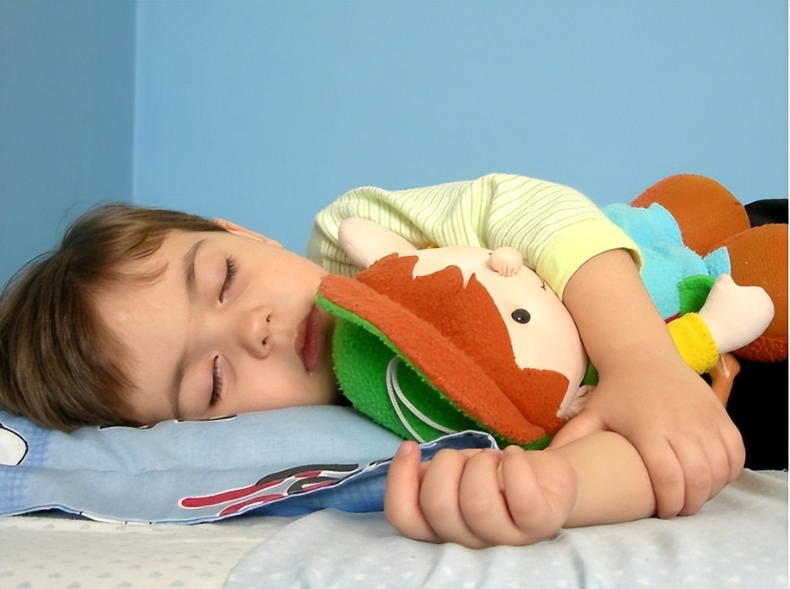 严重多动症症状怎么治疗好得快,为什么会得多动症这种病