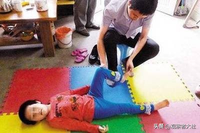 一个刚出生就被医院判死刑的婴儿，救还是不救？让父母崩溃的选择