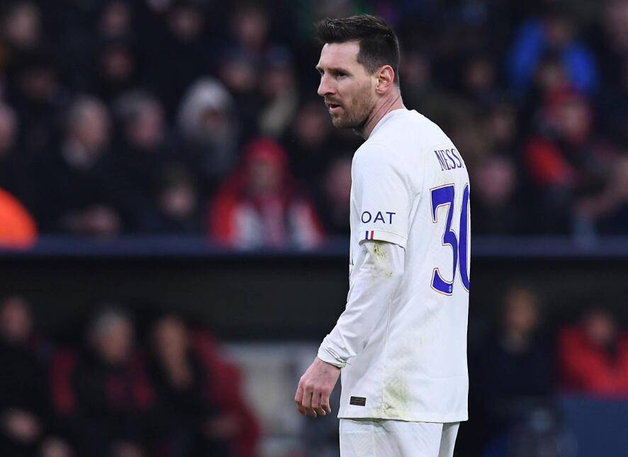 梅西转会真相,梅西加盟大巴黎曼联回应