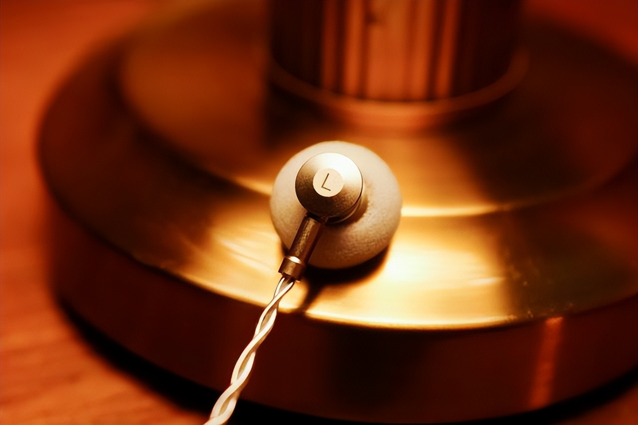 SIVGAM200是目前千元内最好听的平头塞?只要299元,但立了新标杆