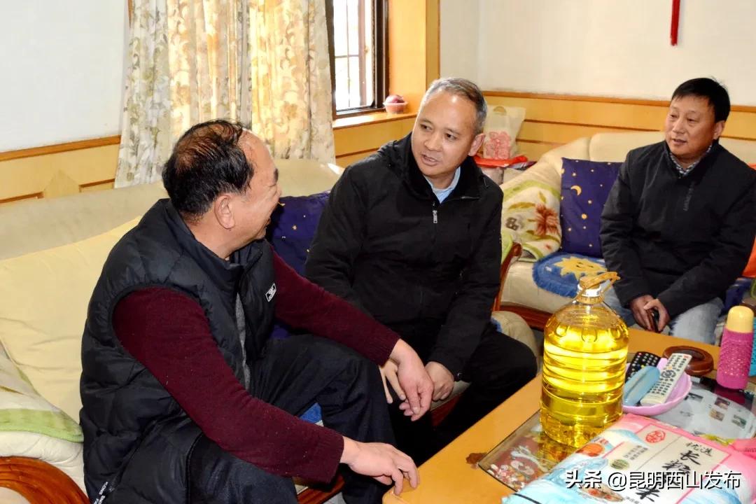 春节慰问暖人心殷殷真情送祝福,西山区委书记走访慰问部队