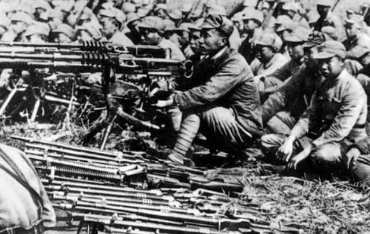 1944年叶飞去诊所看病，看到墙上的字画回来后急令：抓捕老医生