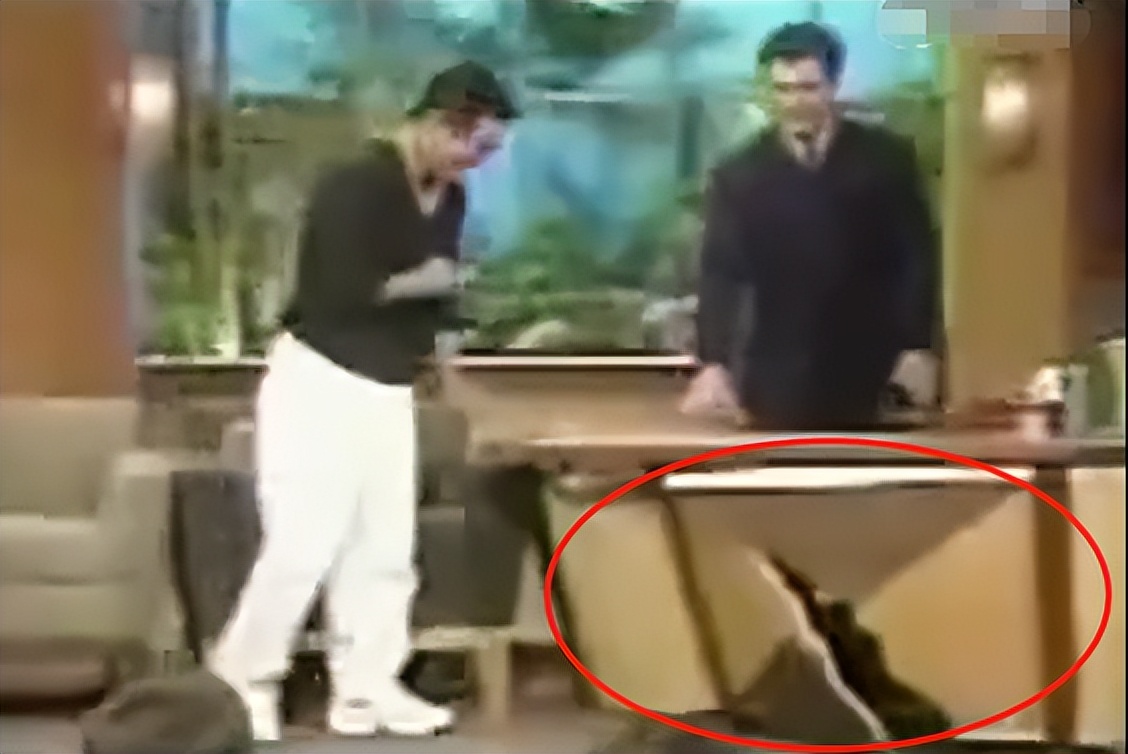 李连杰取消国家一级演员,李连杰曾经是国家一级演员吗