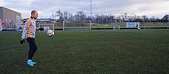 六种传球技巧口诀,弧线长传技巧