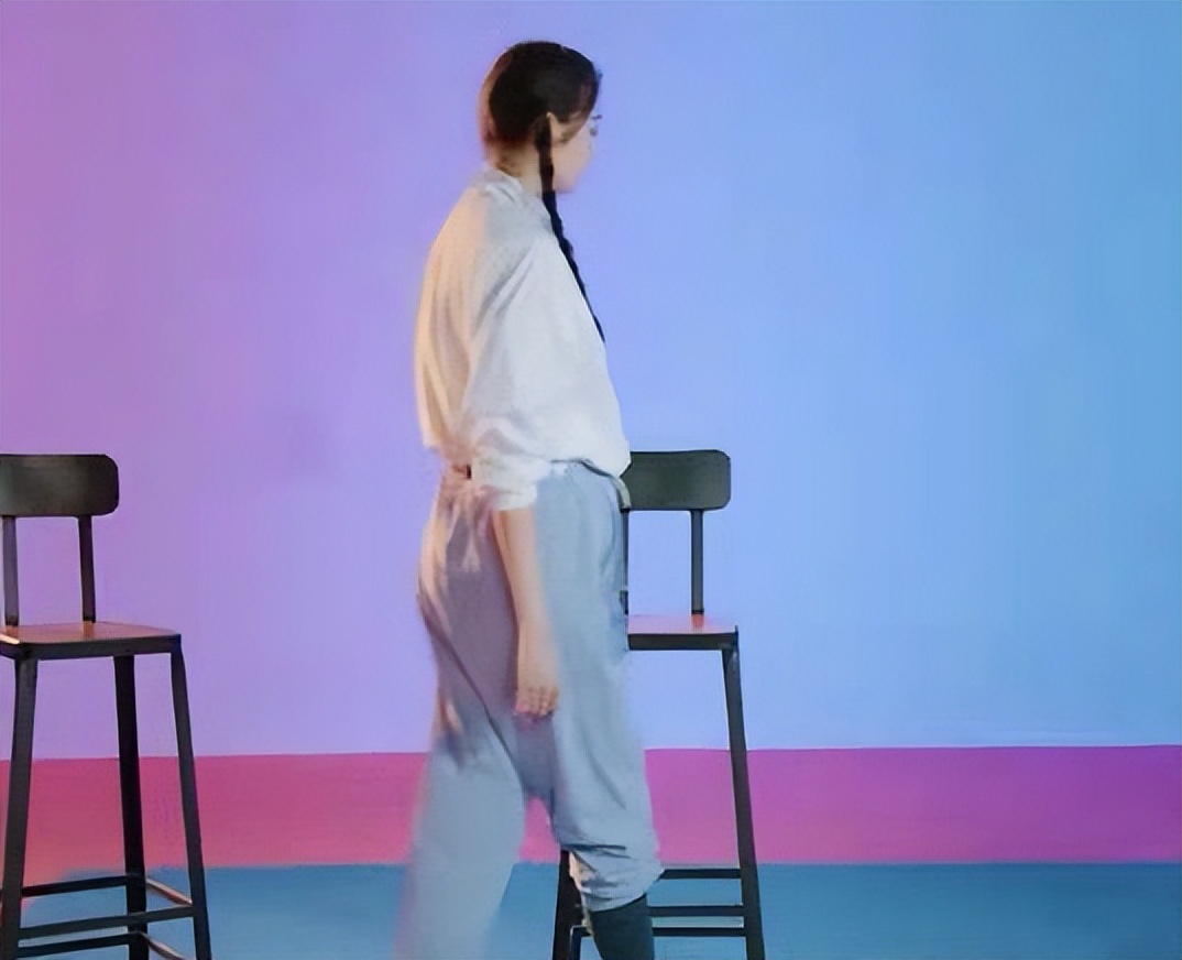 关晓彤为谁挡热搜,关晓彤烂大街造型