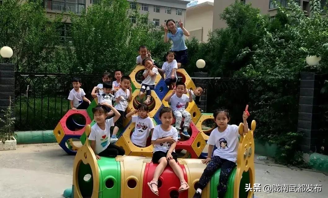 读公立小学好还是私立幼儿园好,公立和私立幼儿园差别大揭秘