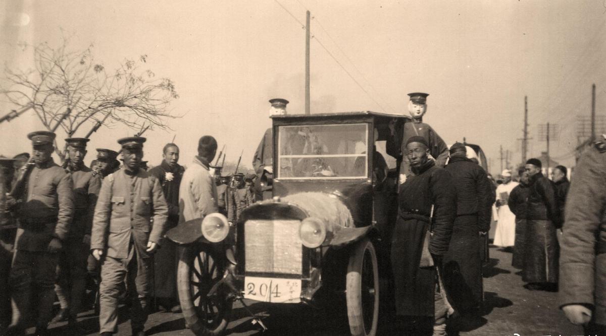 纳粹老照片15张,纳粹老照片犹太妇女