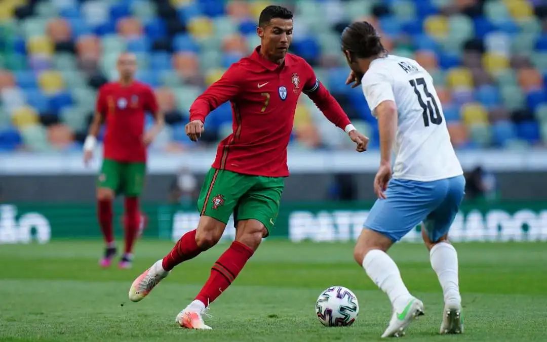 你不知道c罗的自律有多可怕,c罗是自律和坚韧的最佳典范