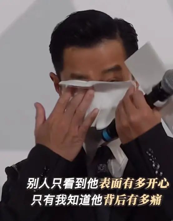 醒醒吧，没有了这一眼万年的“性感”，拯救香港电影就是自我欺骗