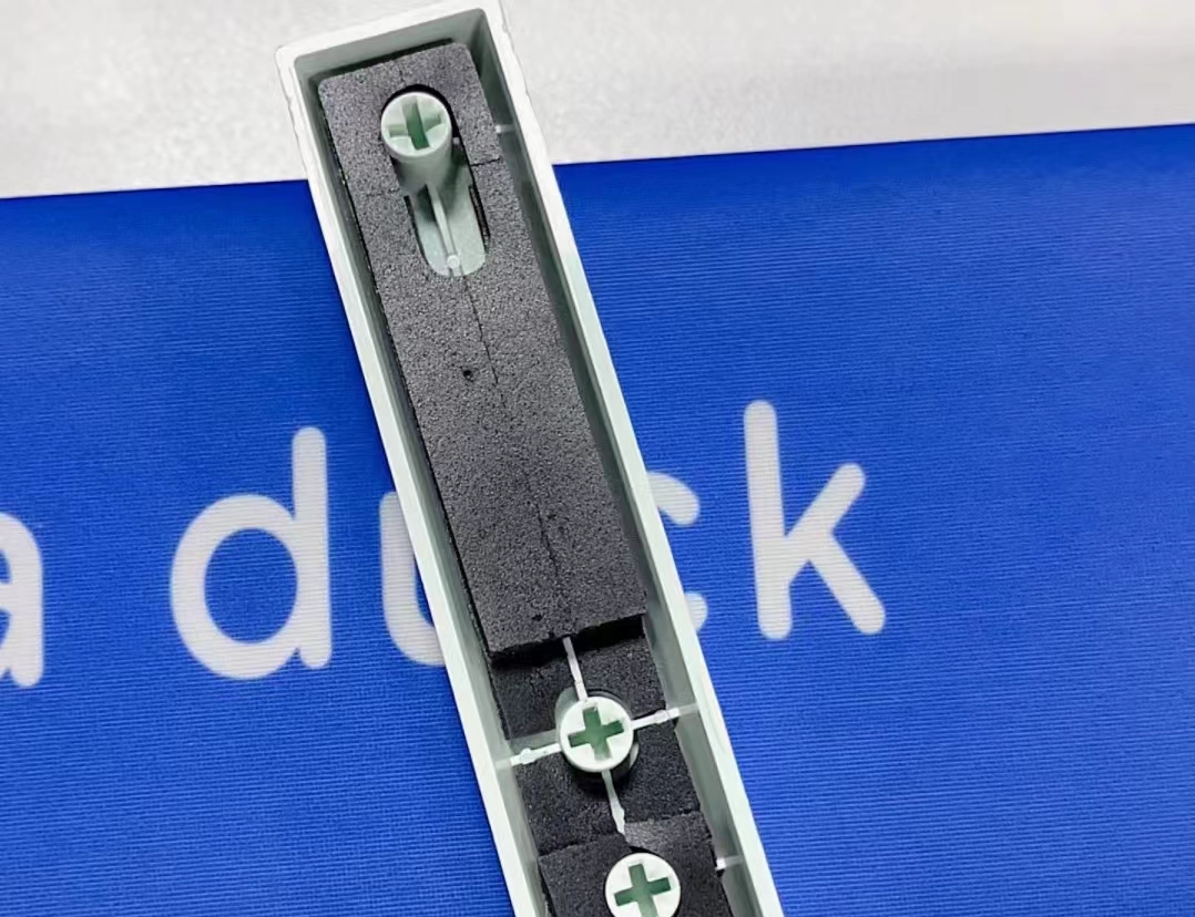 机械键盘录入的时候有杂音,机械键盘蓝轴打字声音