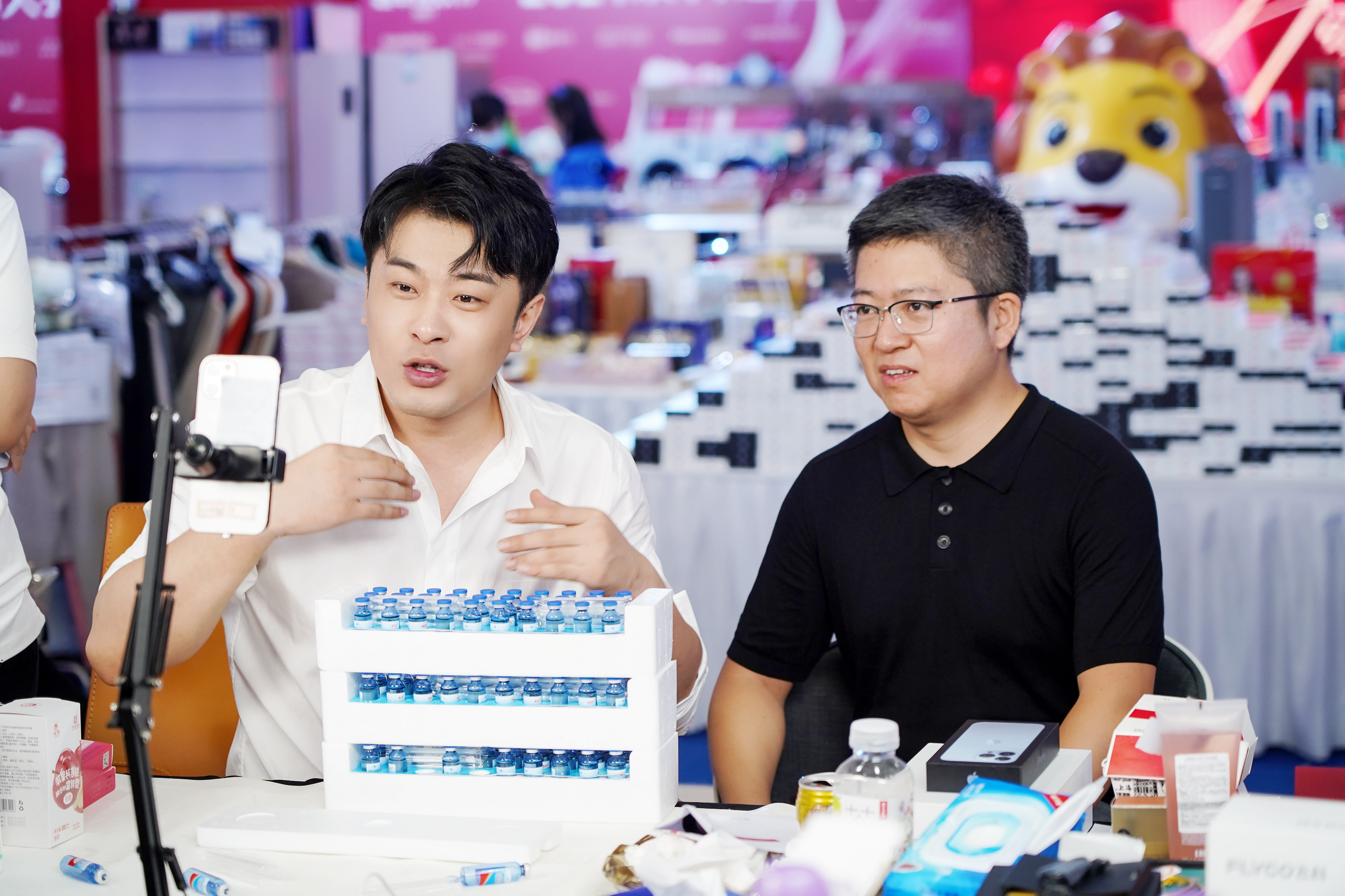 辛巴辛有志积极参与社会公益,辛巴辛有志公益之心始终如一