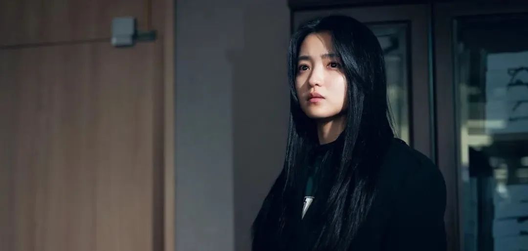 《小姐》女主新作，颠覆形象