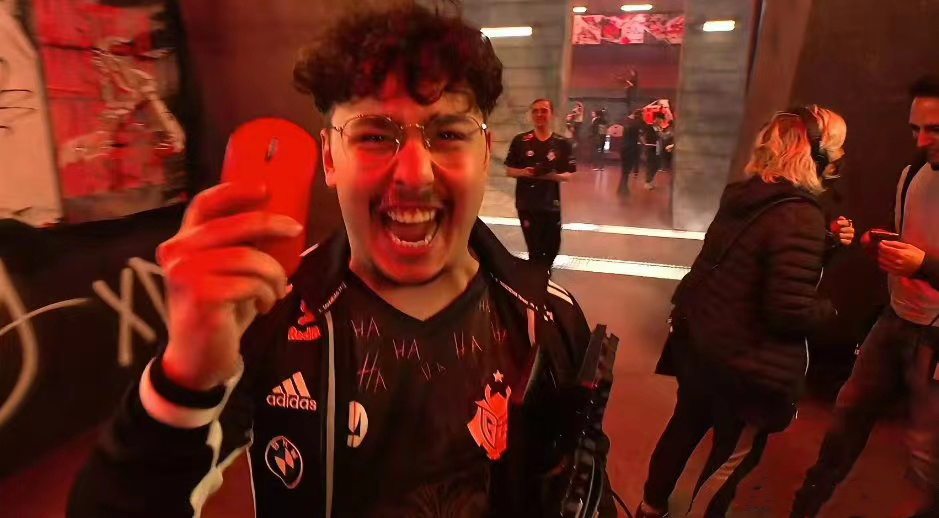 G23-0横扫MAD完成复仇，赛后官博整活：皮肤选风女怎么样